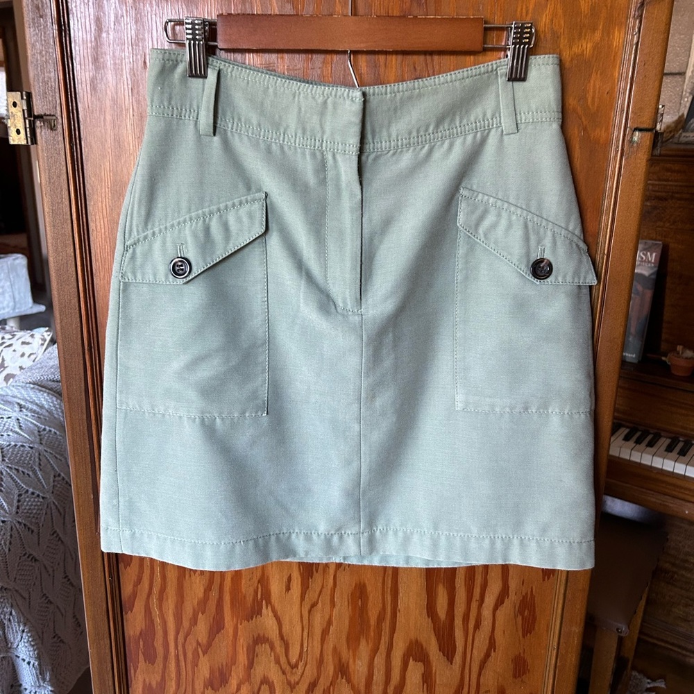 Ann Taylor Skirt. Size 4.